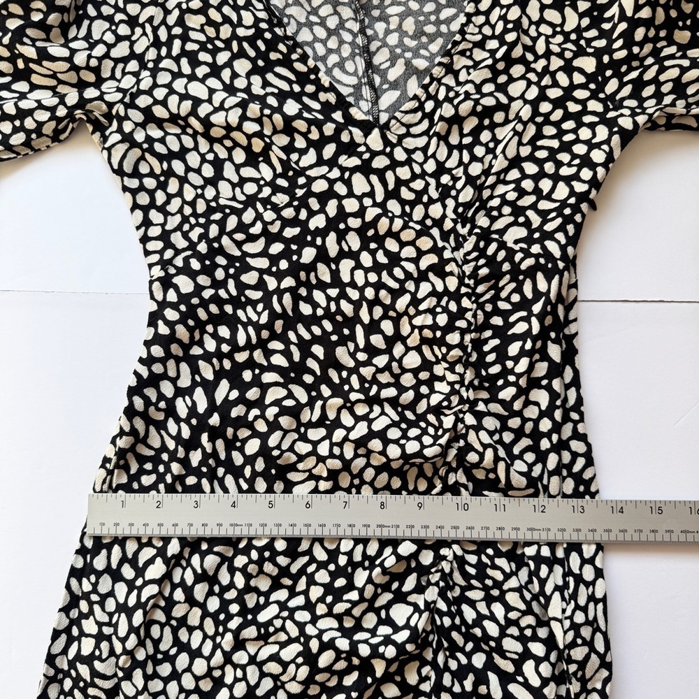 H&M Maxi Dress Animal Print Long Sleeve Slit V Neck Ruched Black Tan Crepe Sz S - Picture 7 of 14